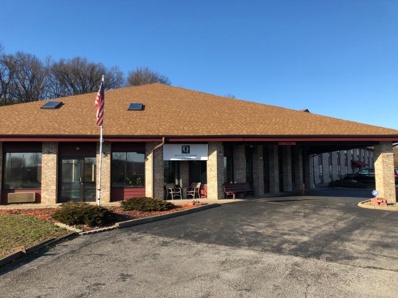 Quality Express Inn & Suites Mineral Wells Exterior foto